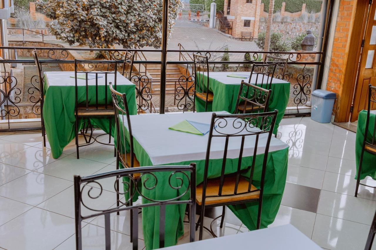 Centre Saint Vincent Pallotti Kigali Bagian luar foto