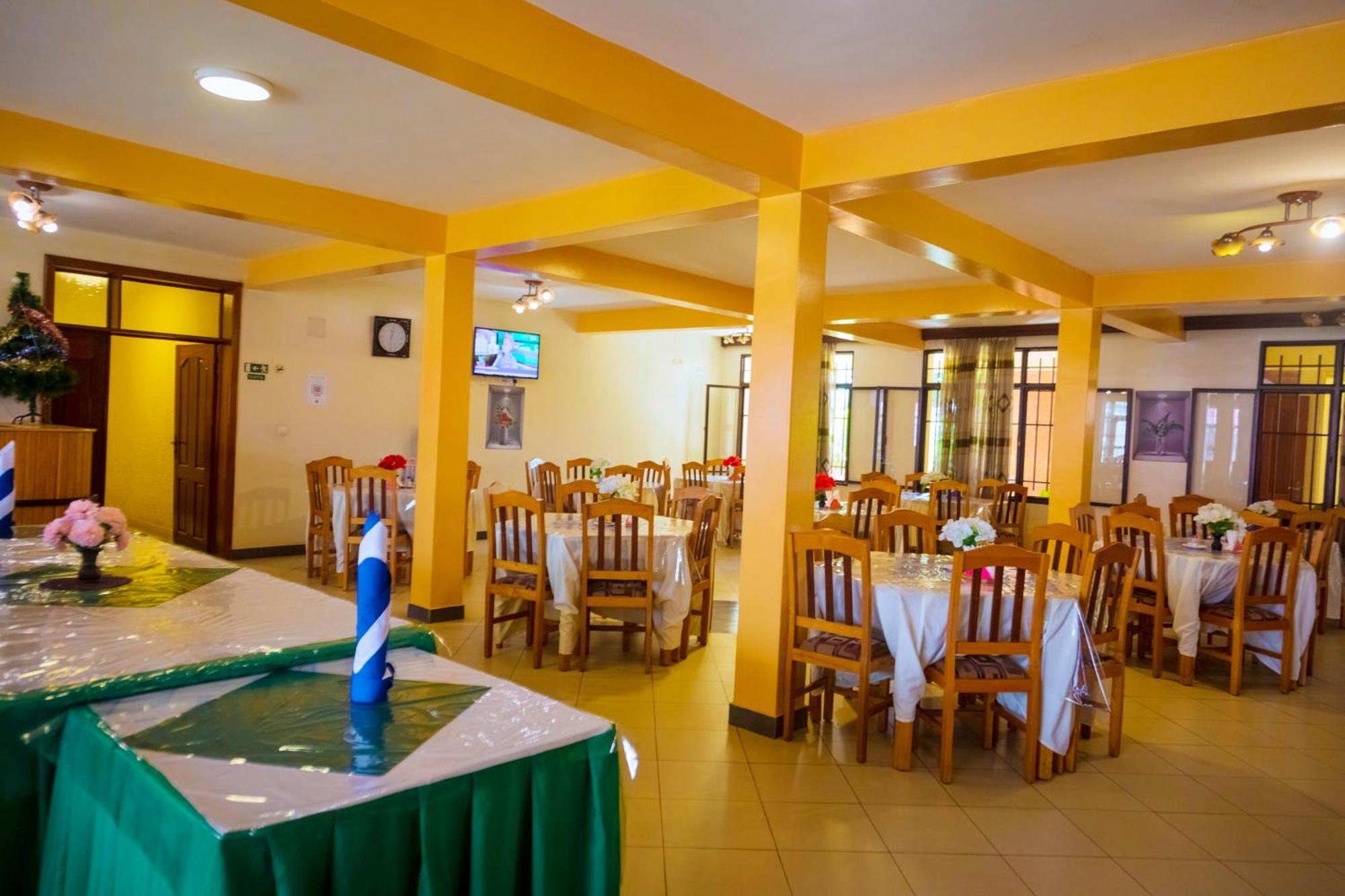 Centre Saint Vincent Pallotti Kigali Bagian luar foto