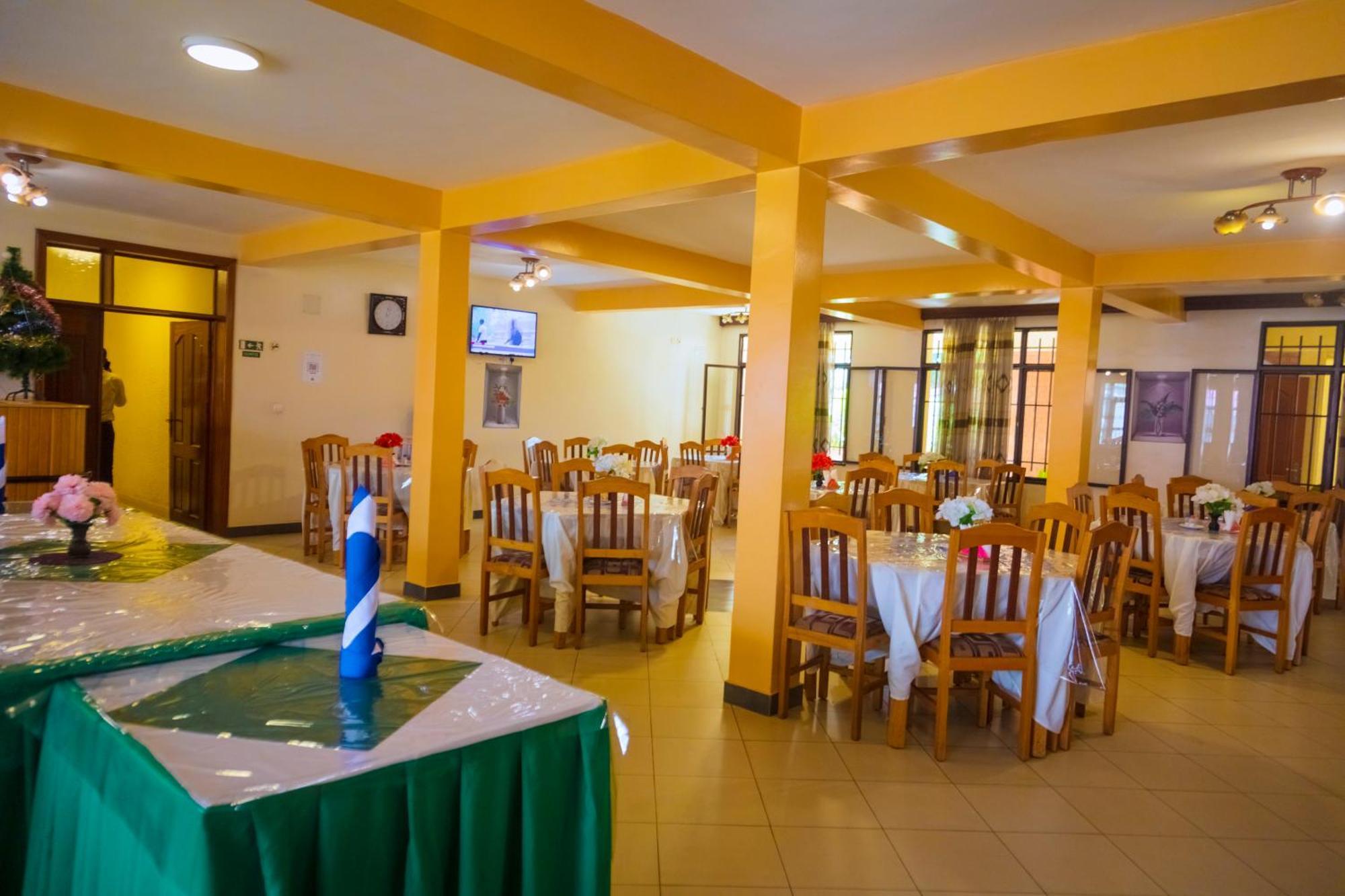 Centre Saint Vincent Pallotti Kigali Bagian luar foto
