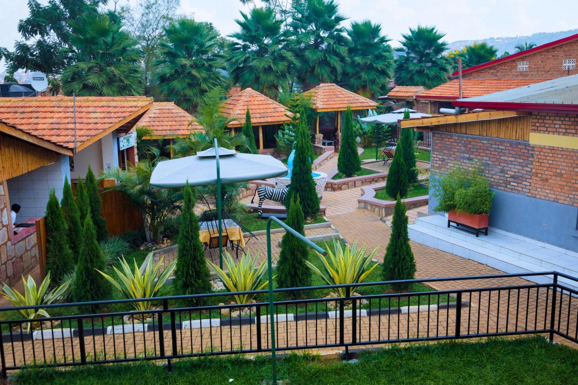 Centre Saint Vincent Pallotti Kigali Bagian luar foto