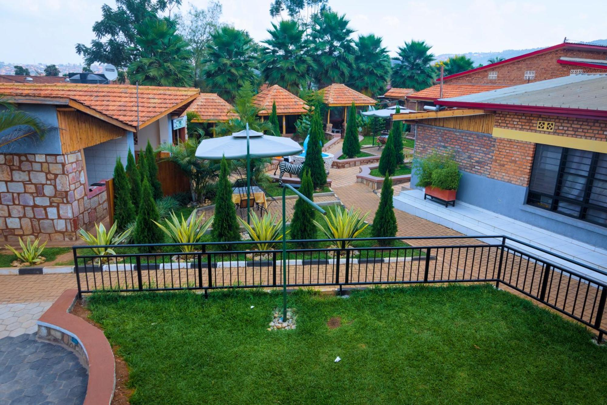 Centre Saint Vincent Pallotti Kigali Bagian luar foto