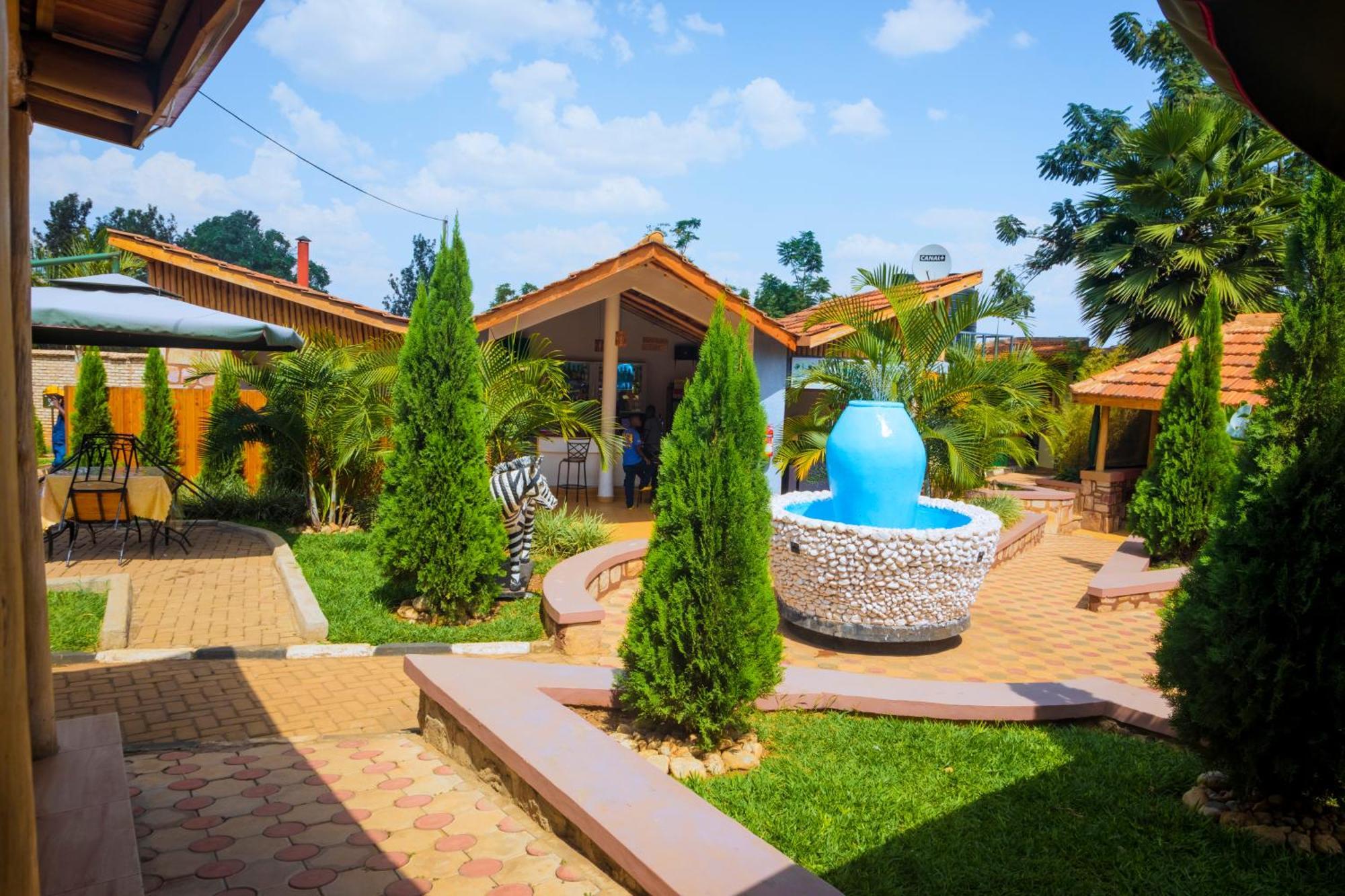 Centre Saint Vincent Pallotti Kigali Bagian luar foto