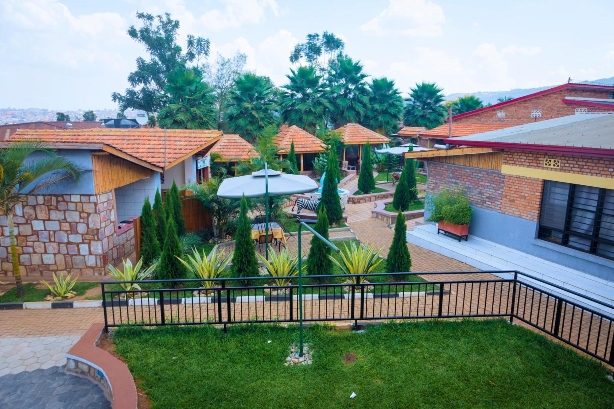 Centre Saint Vincent Pallotti Kigali Bagian luar foto